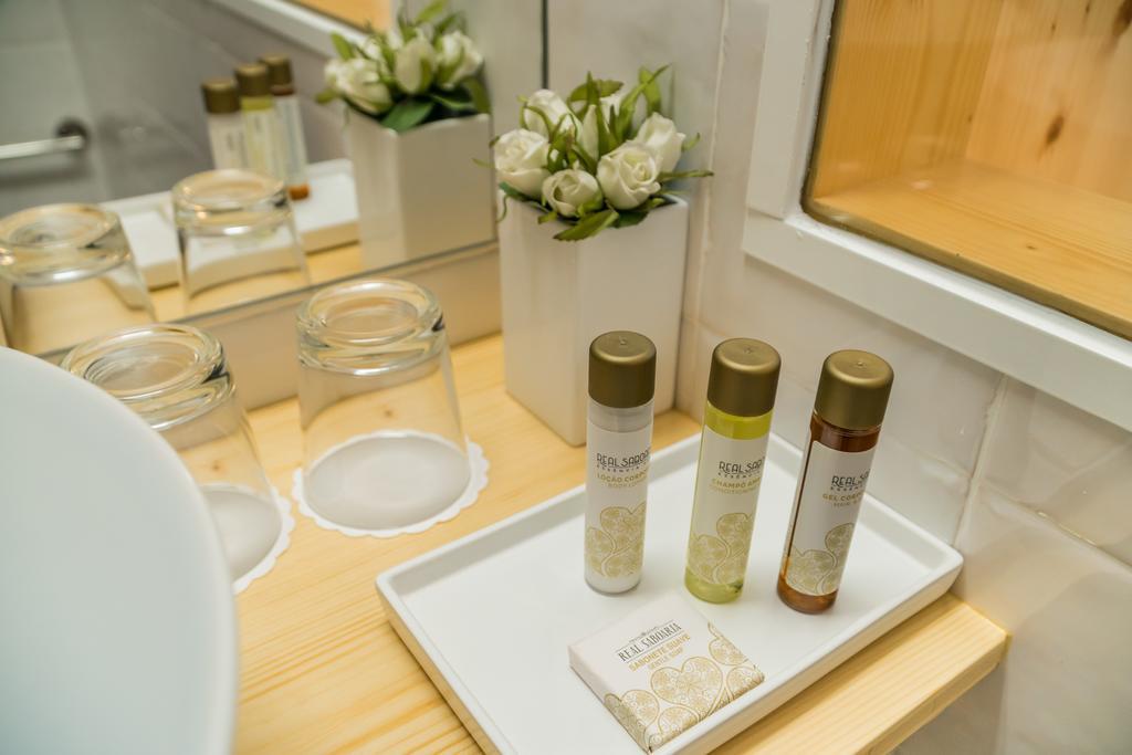 Ribeiredge Guest House Porto Bagian luar foto