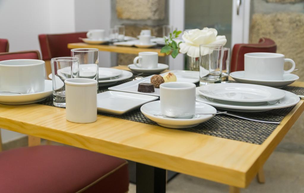 Ribeiredge Guest House Porto Bagian luar foto