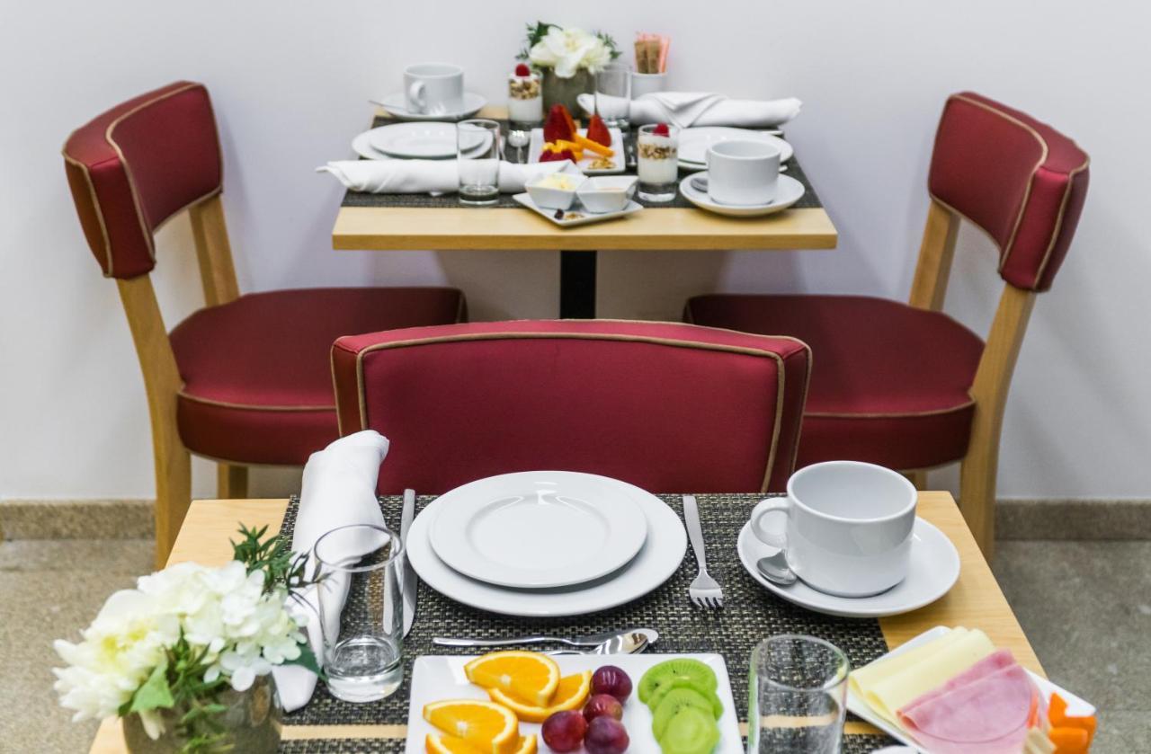 Ribeiredge Guest House Porto Bagian luar foto